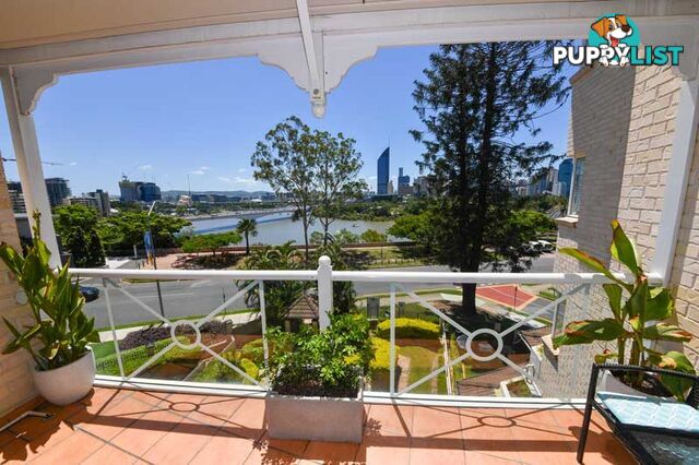 43/236 River Terrace KANGAROO POINT QLD 4169