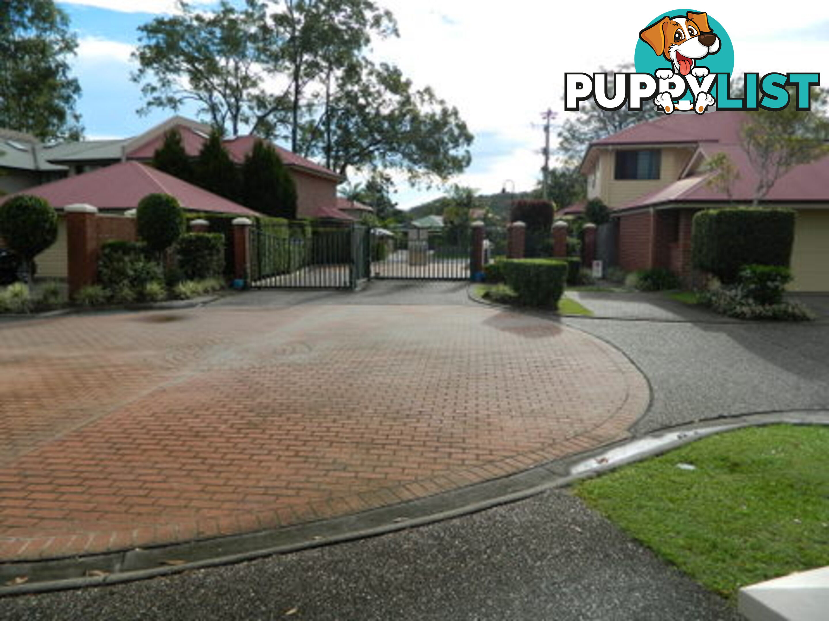 18 Tallebudgeera Creek Rd, BURLEIGH HEADS QLD 4220