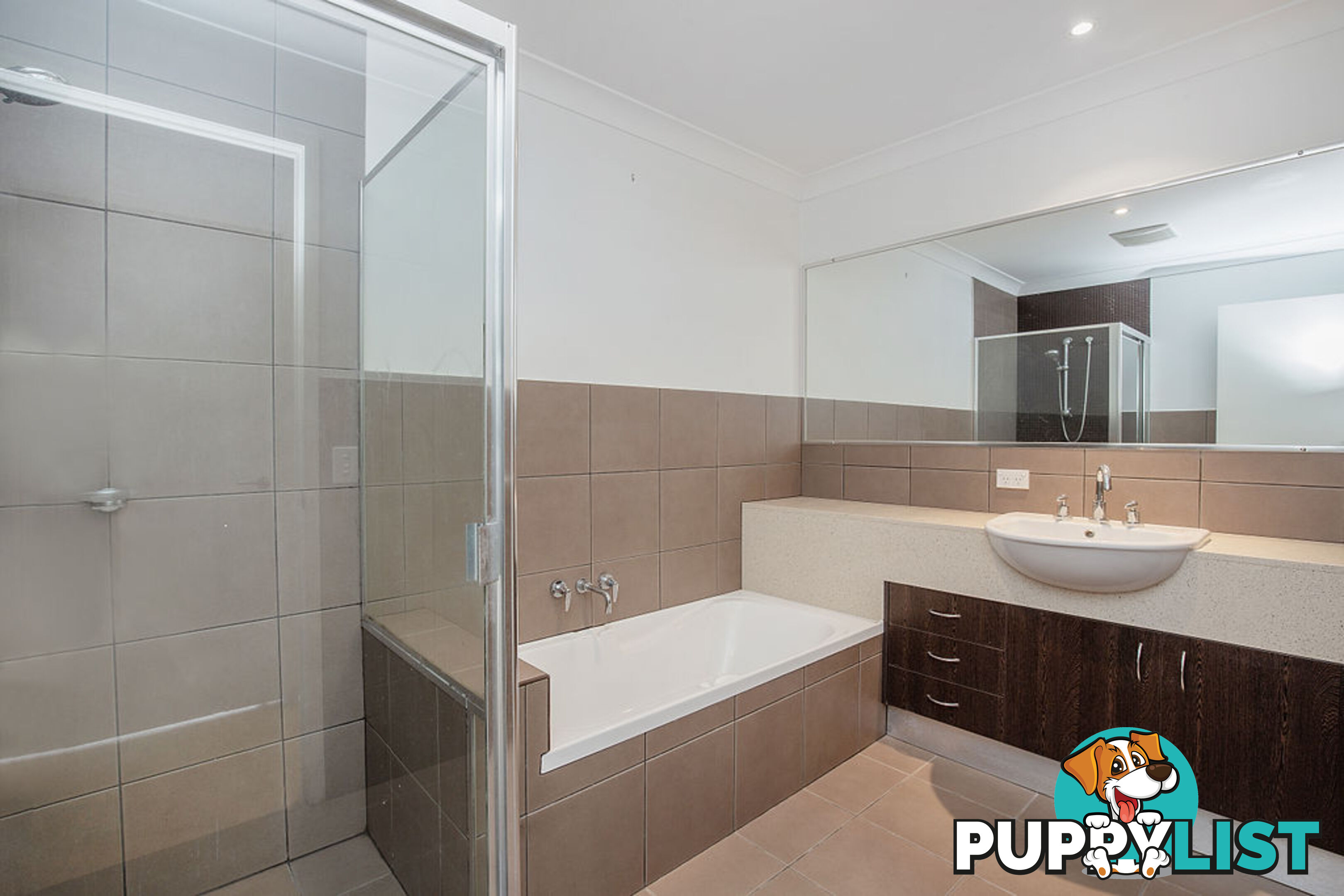 TH13/33 Clark Street BIGGERA WATERS QLD 4216