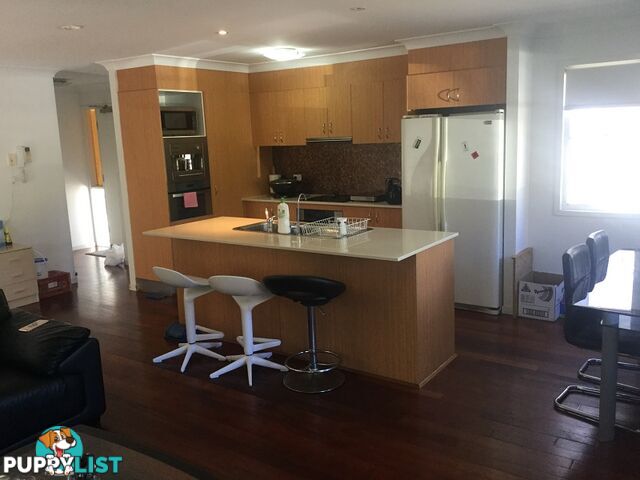 28/33 Clark St BIGGERA WATERS QLD 4216