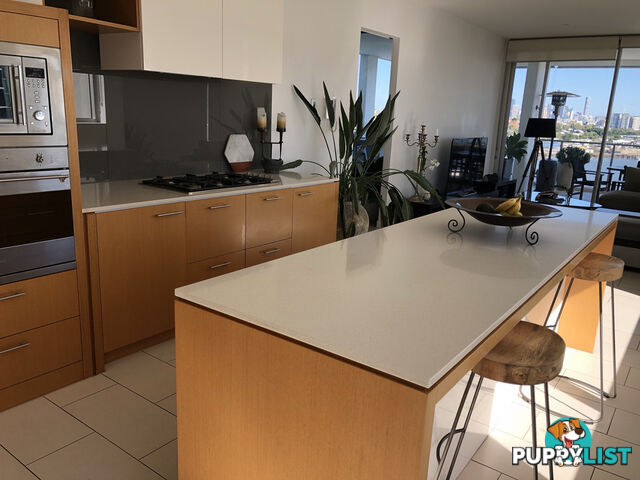 122/37 Harbour Road HAMILTON QLD 4007