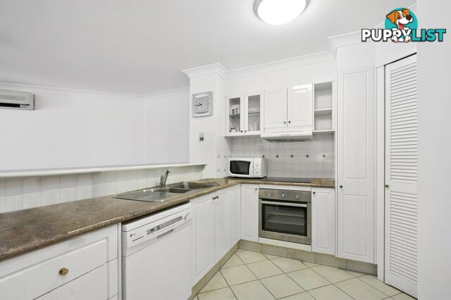 6/100 Cotlew St East SOUTHPORT QLD 4215