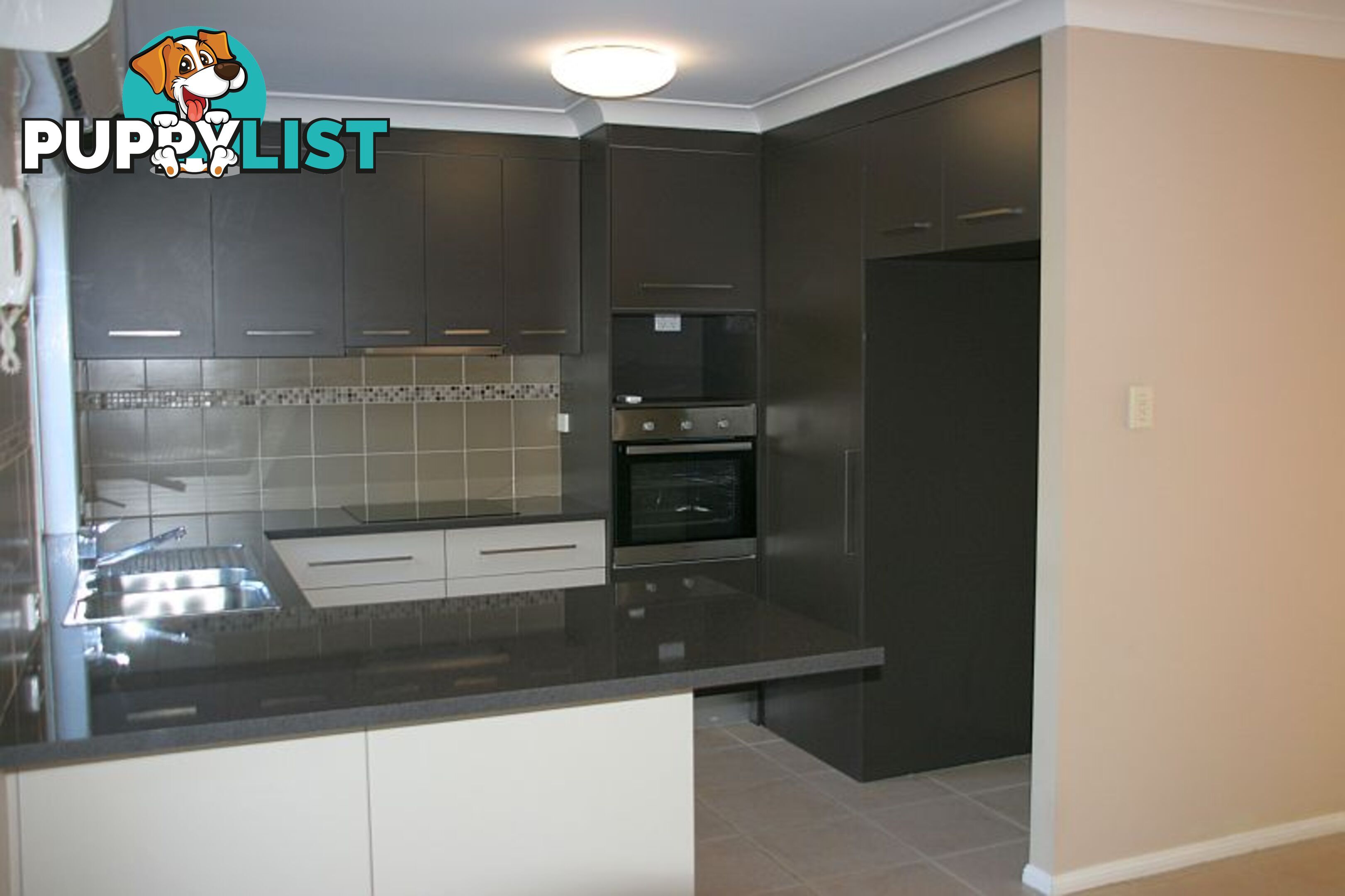 23/27 Camille Crescent WYNNUM WEST QLD 4178