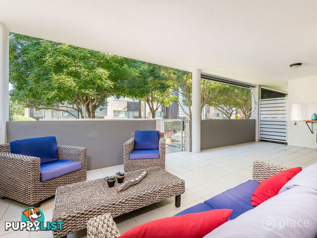 18 Ferry Lane BULIMBA QLD 4171