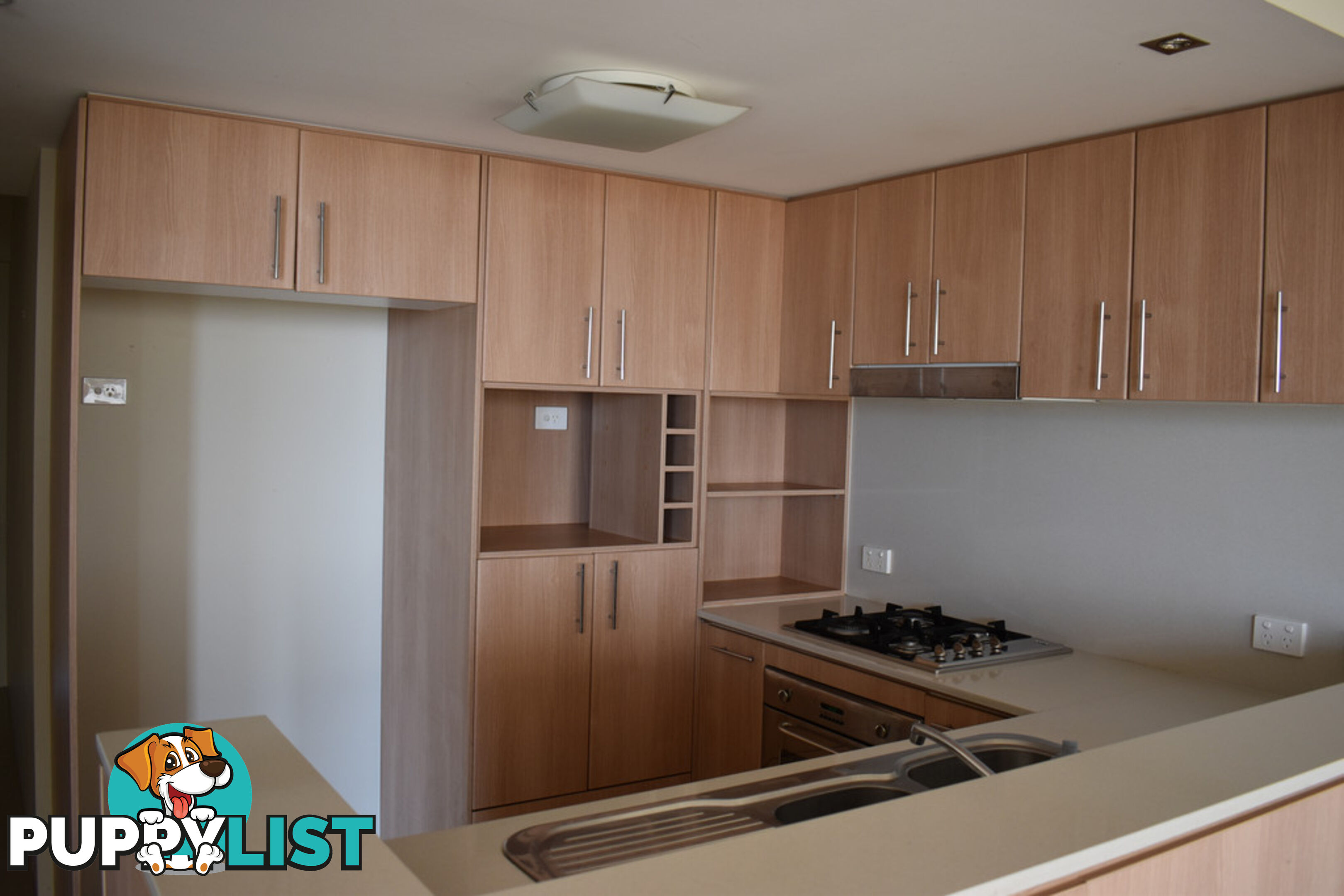 50 Marine Pde SOUTHPORT QLD 4215