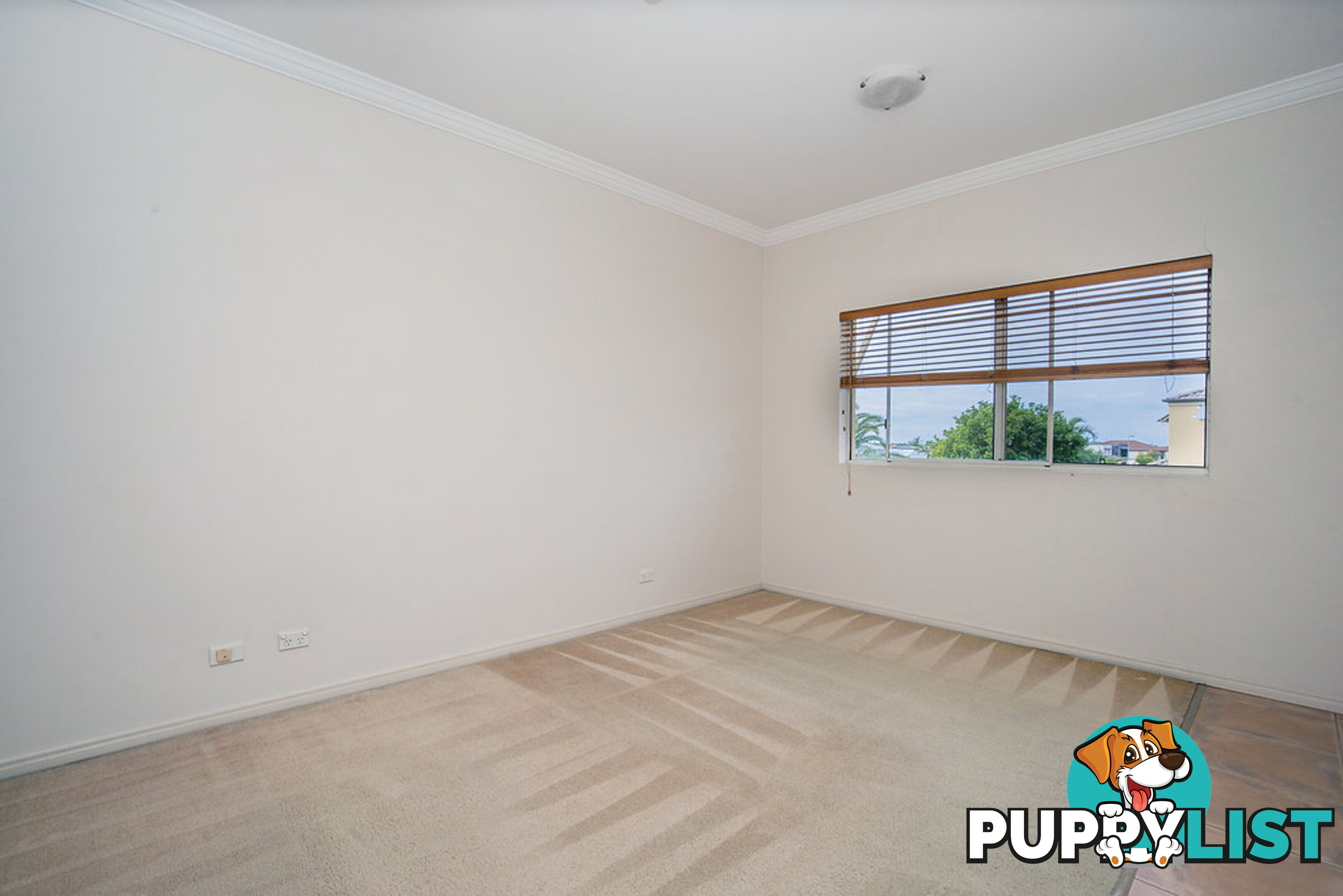 13/82 Limetree Parade RUNAWAY BAY QLD 4216