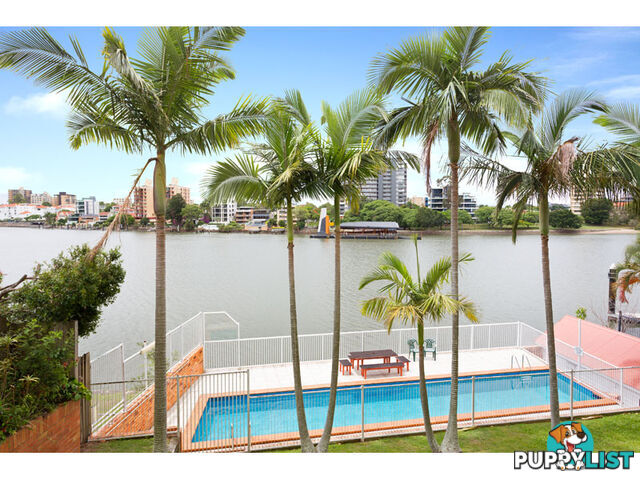 64 Thorn Street KANGAROO POINT QLD 4169