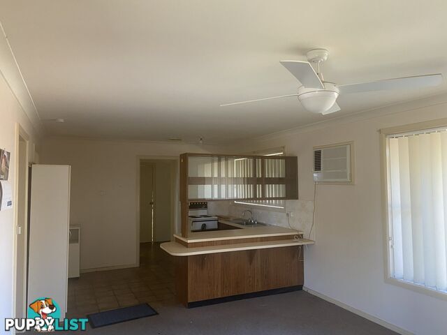 2/8 Hinton Drive` GUNNEDAH NSW 2380