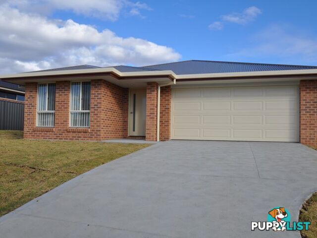 11 TALLOWWOOD DRIVE GUNNEDAH NSW 2380