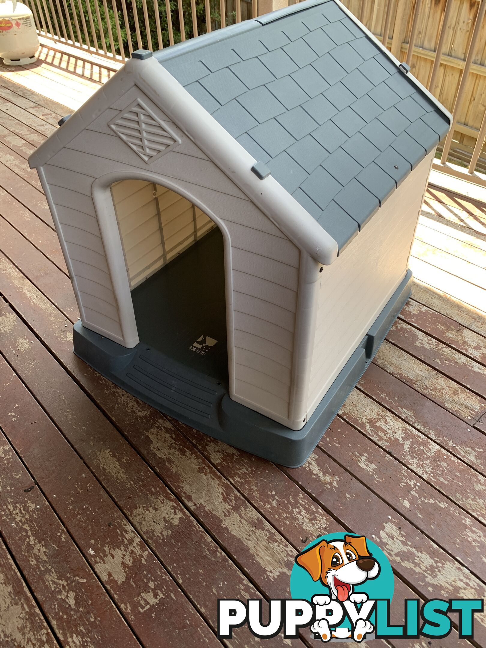 Dog house