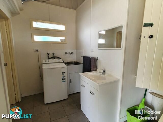 2 Kitchener Street CLERMONT QLD 4721