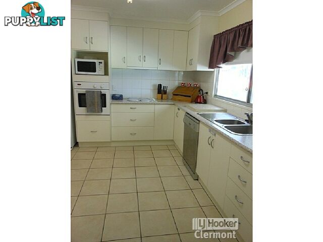 3 Collins Street CLERMONT QLD 4721