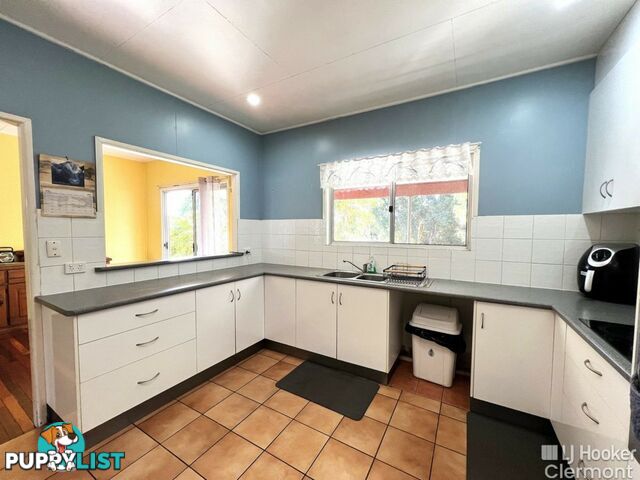 8 Kitchener Street CLERMONT QLD 4721