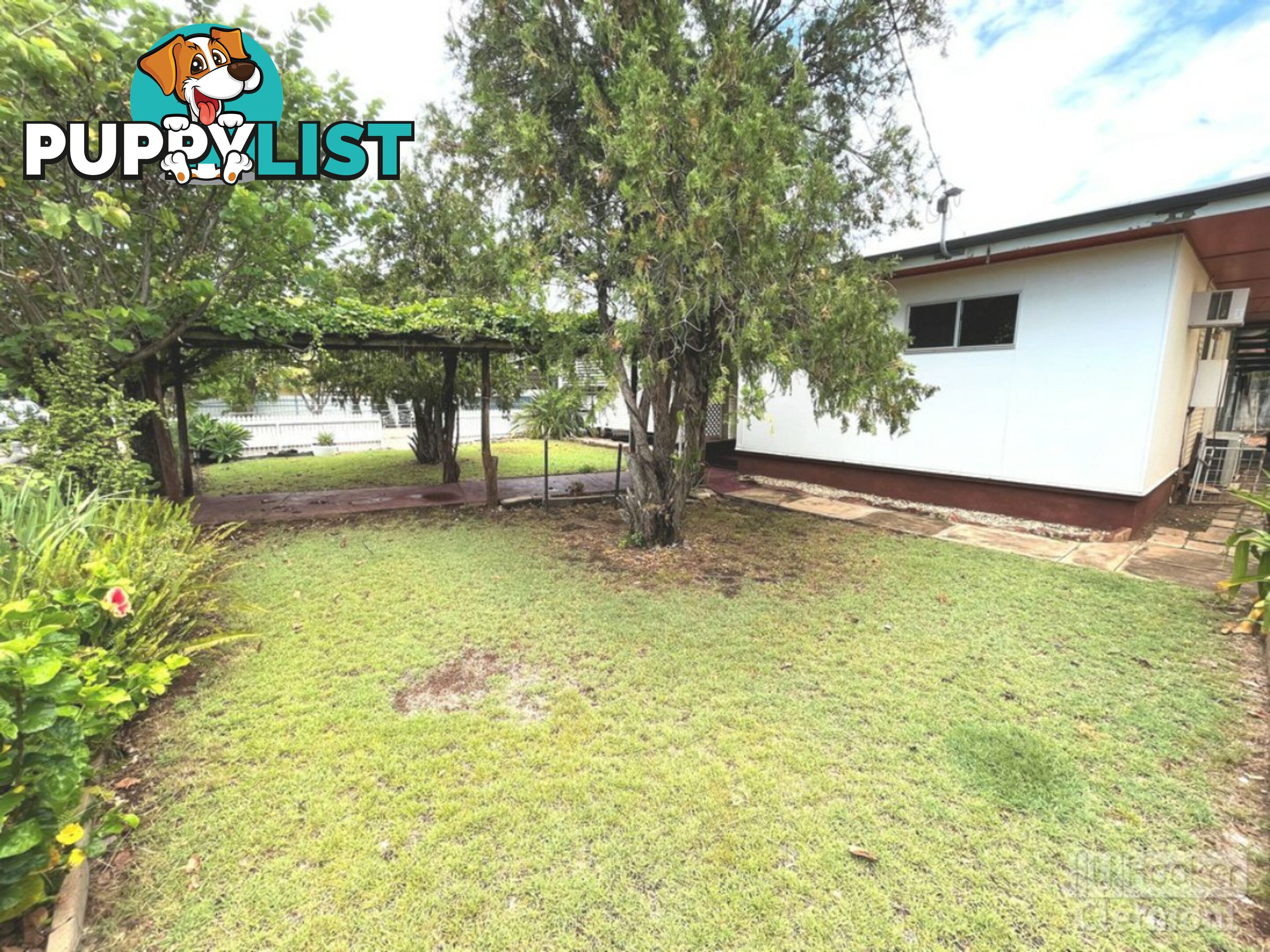 10 Kitchener Street CLERMONT QLD 4721