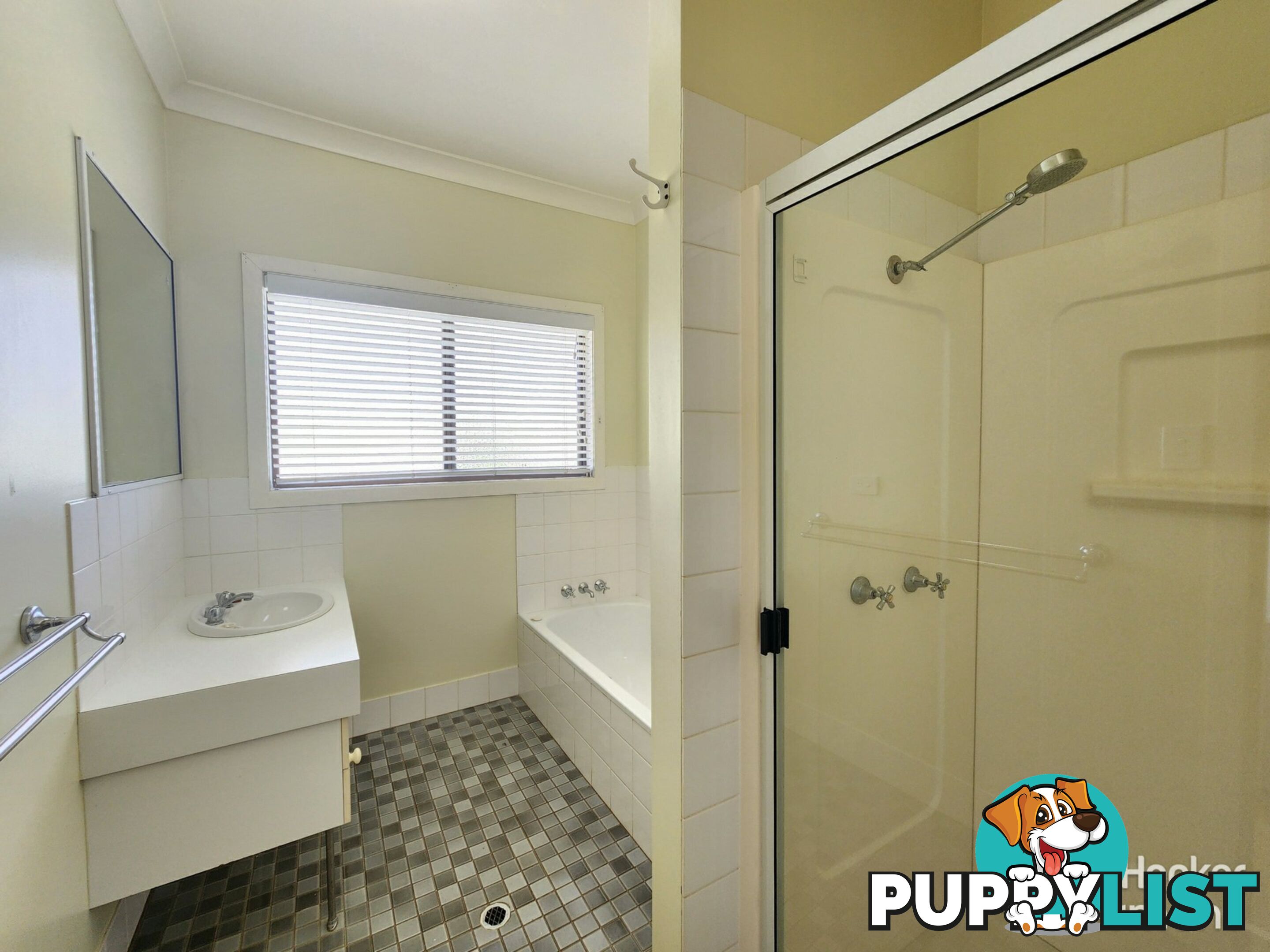 37 Lime Street CLERMONT QLD 4721