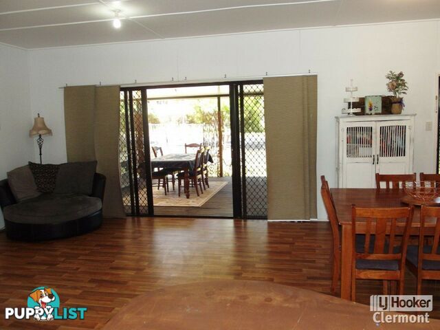 28 Beatty Street CLERMONT QLD 4721