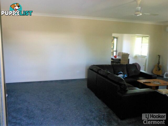 2 Mimosa Street CLERMONT QLD 4721