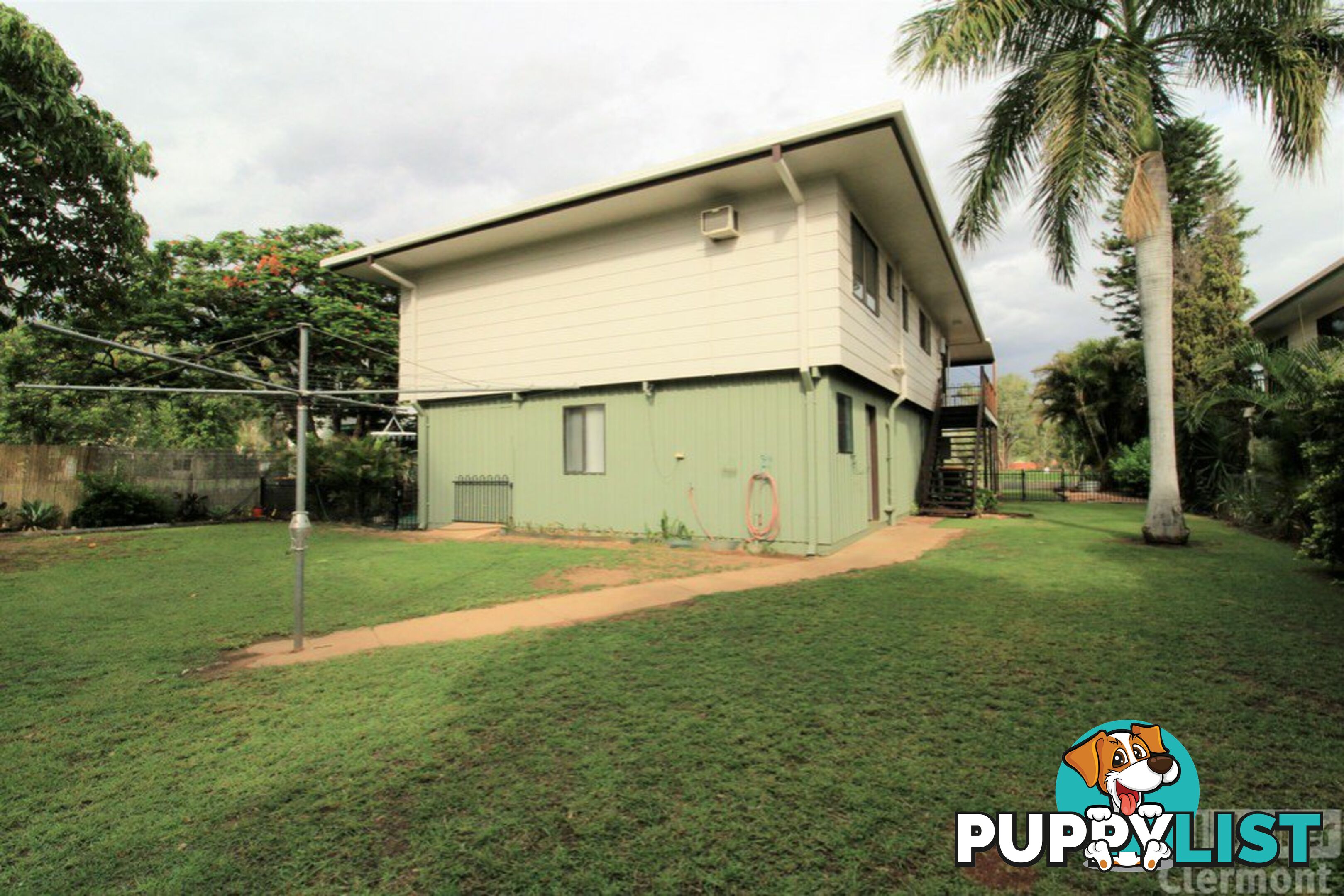 4 East Street CLERMONT QLD 4721