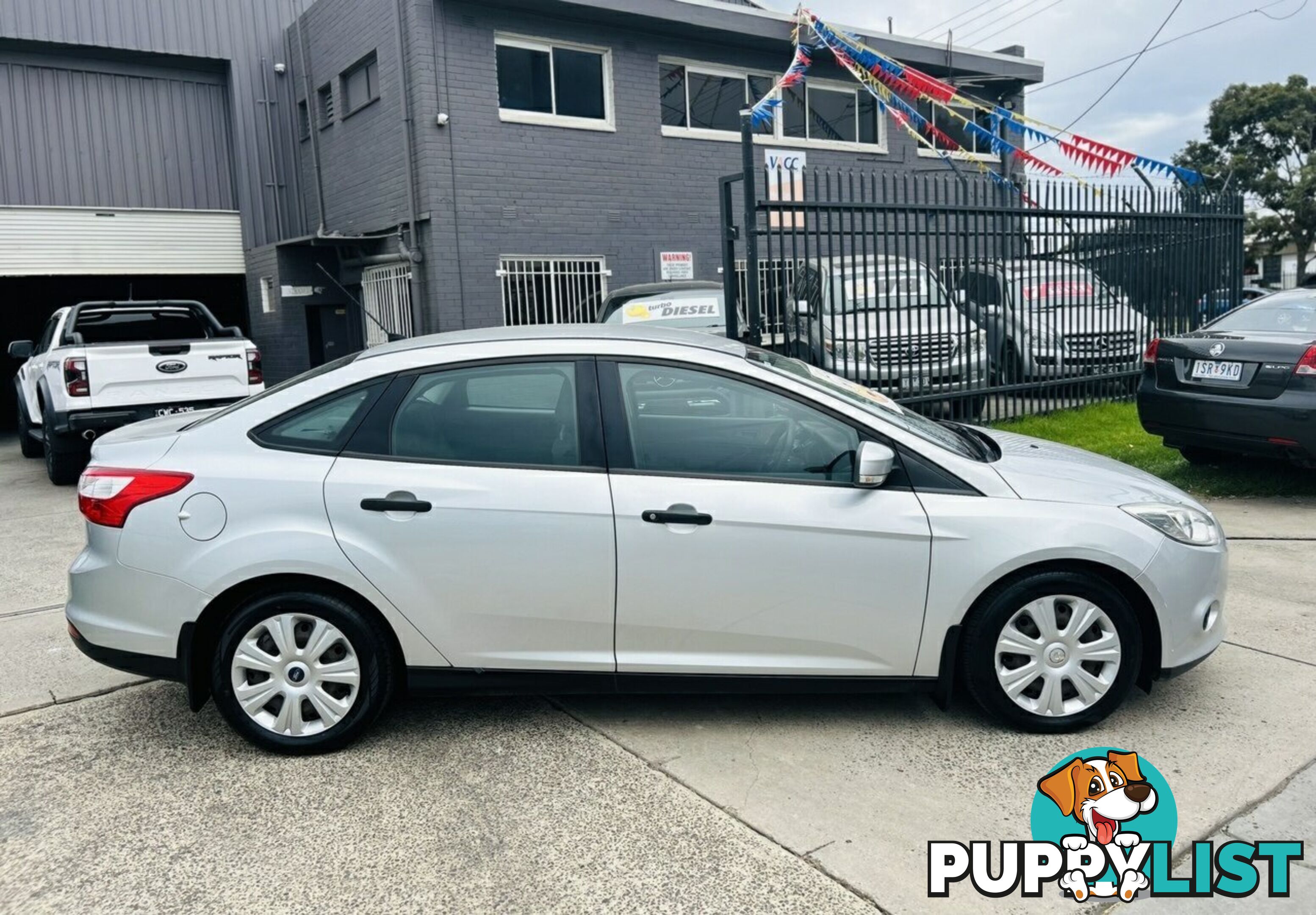 2012 Ford Focus Ambiente LW Sedan