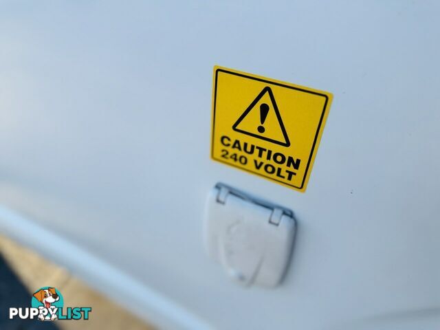 2006 Toyota HiAce LWB KDH200R Van