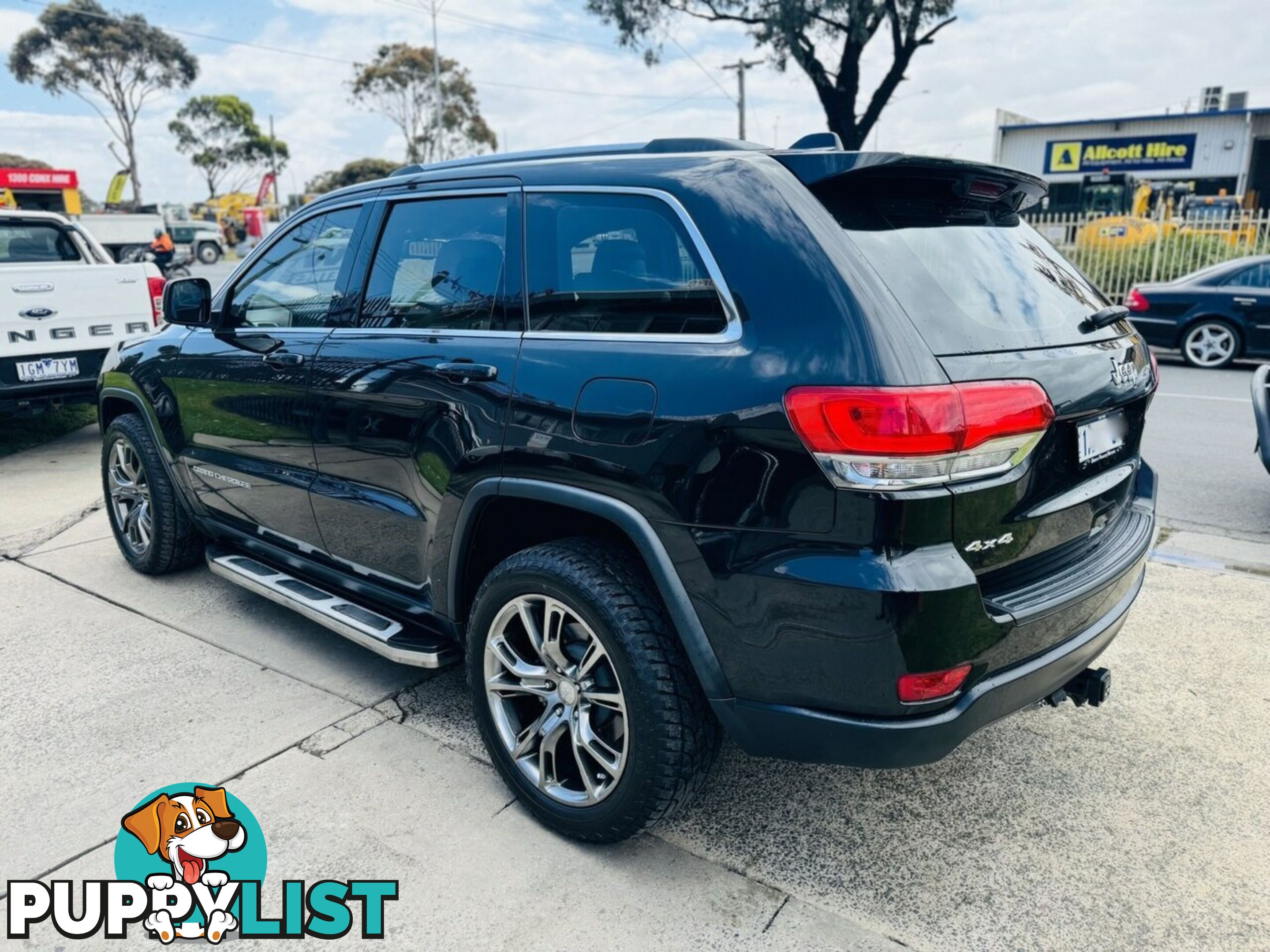 2013 Jeep Grand Cherokee Laredo (4x4) WK MY14 Wagon