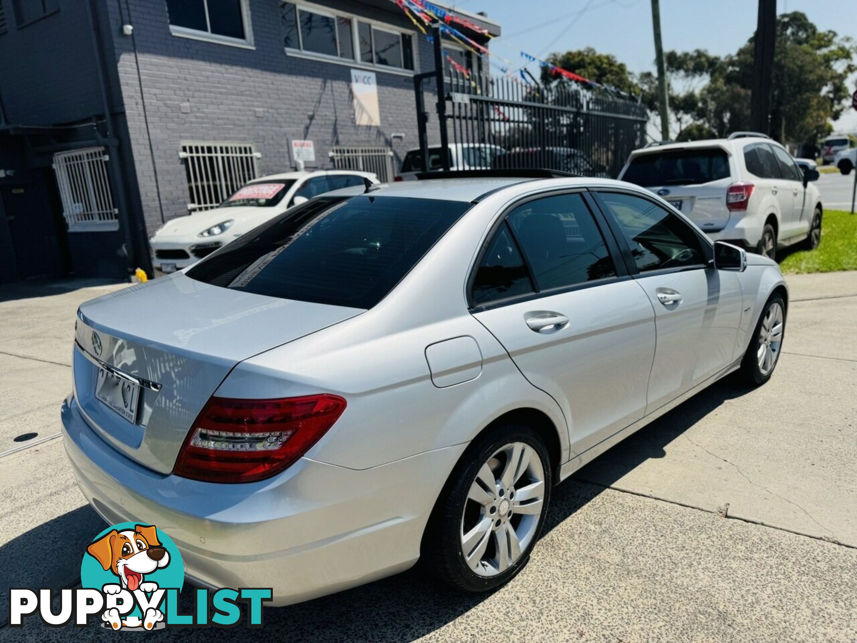 2011 Mercedes-Benz C200 Elegance BE W204 MY11 Sedan