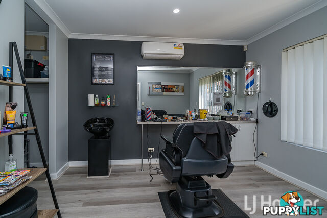 4 Seaspray Place WAIKIKI WA 6169