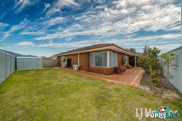 4 Seaspray Place WAIKIKI WA 6169