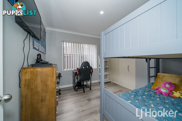 4 Seaspray Place WAIKIKI WA 6169