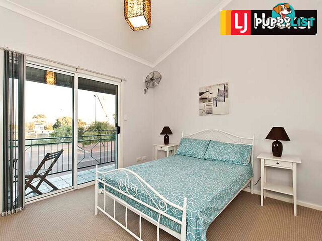 1/52 Kent Street ROCKINGHAM WA 6168