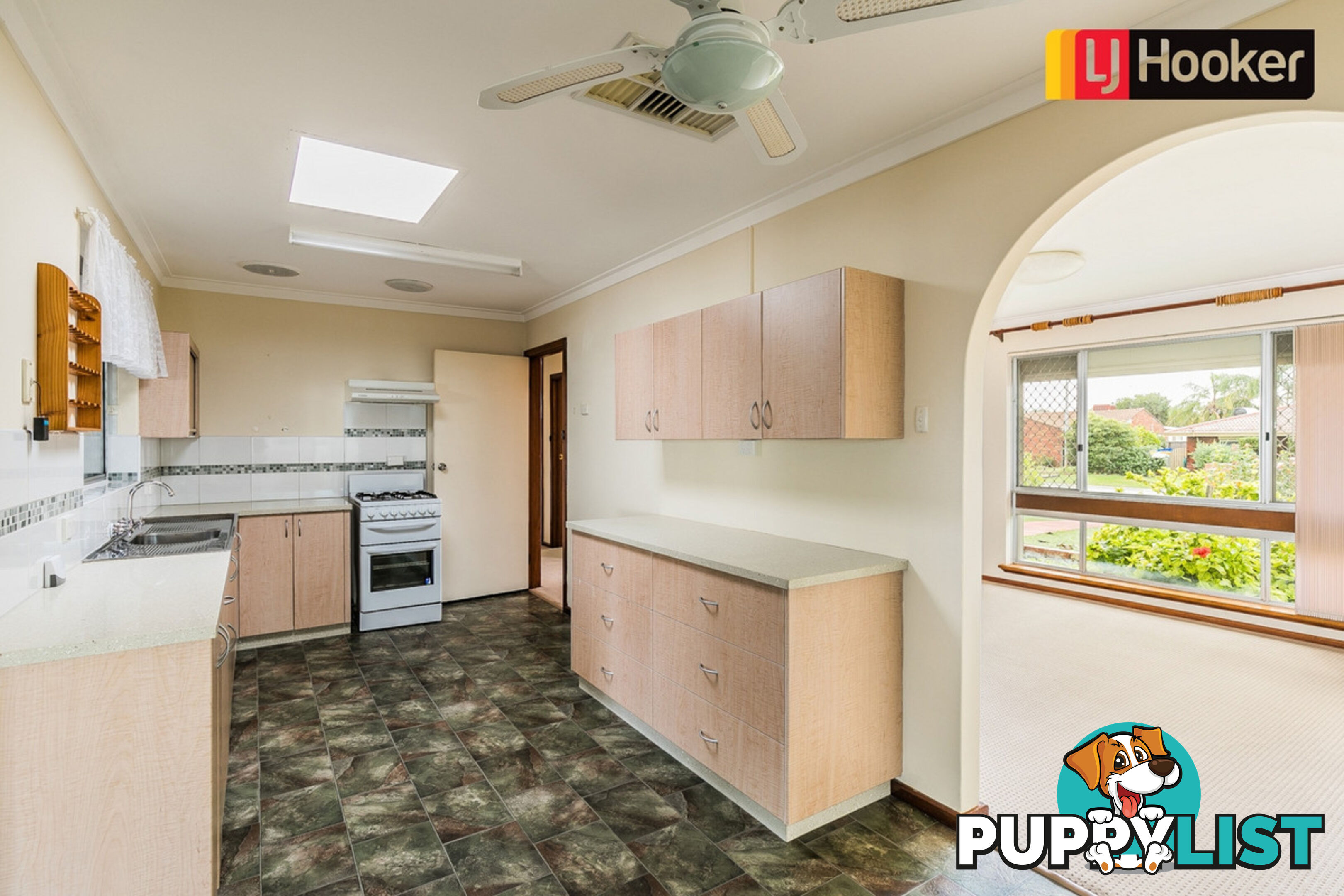 5 Peron Close COOLOONGUP WA 6168