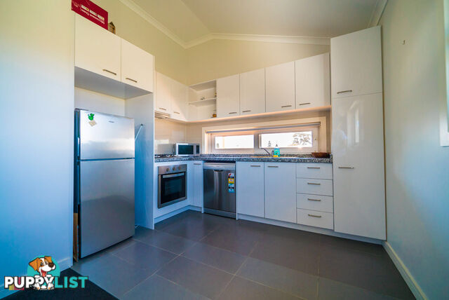 8/18 Thorpe Street ROCKINGHAM WA 6168