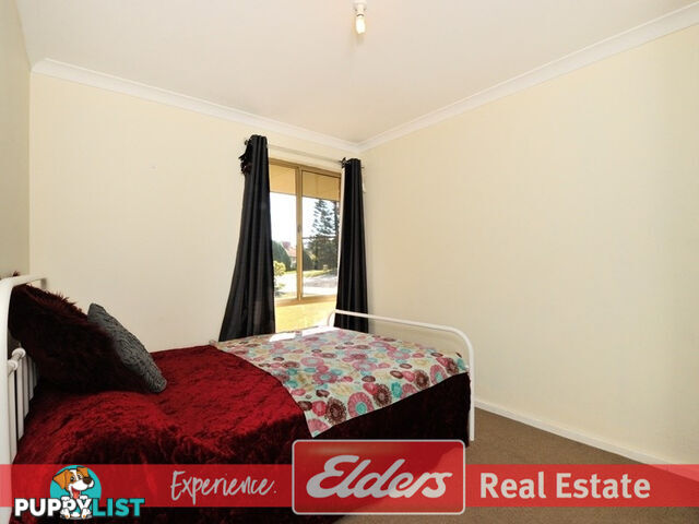 8 Doncaster Gardens PORT KENNEDY WA 6172