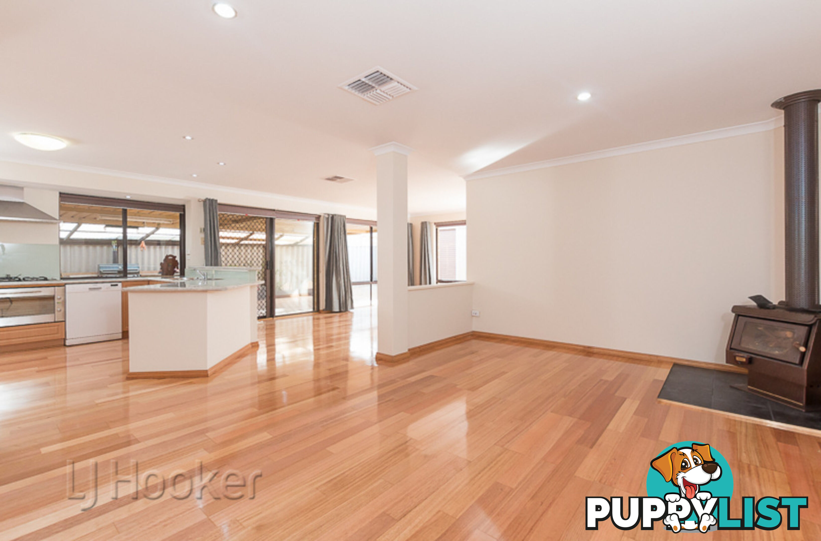 52 Cuthbertson Way COOLOONGUP WA 6168