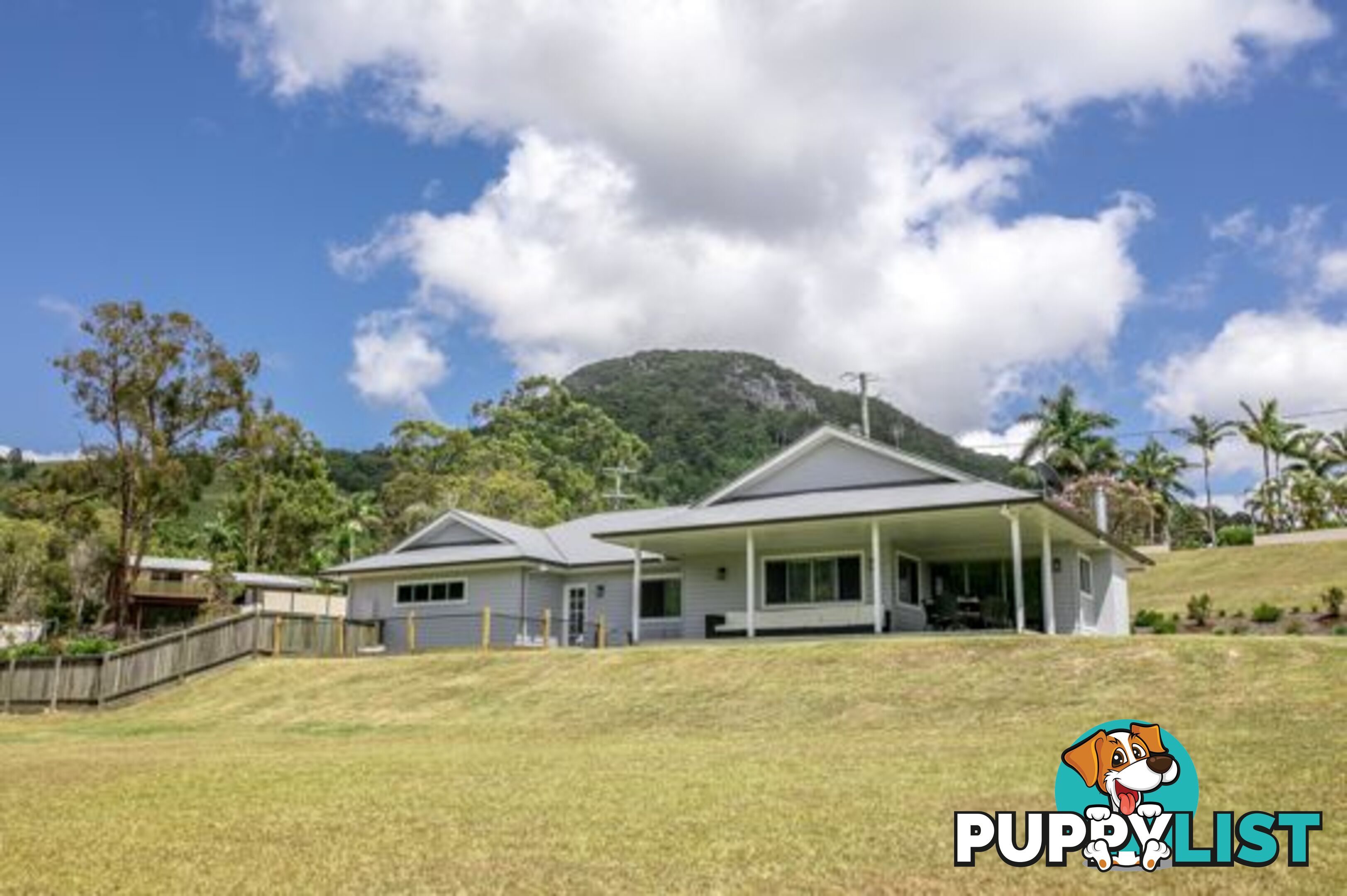 5 Hughes Place VALDORA QLD 4561