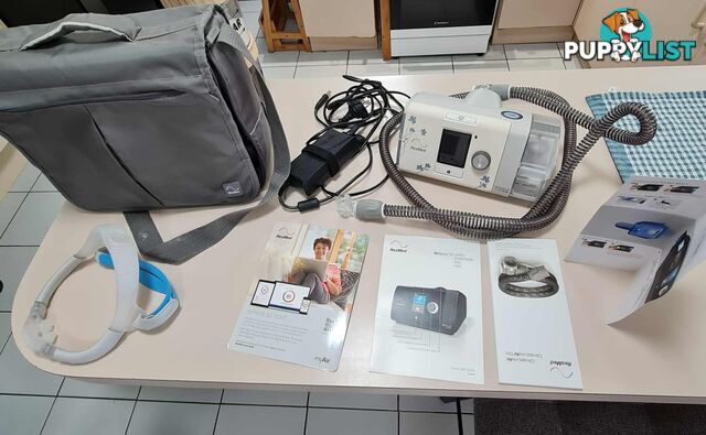 RESMED air sense 10  Auto  machine