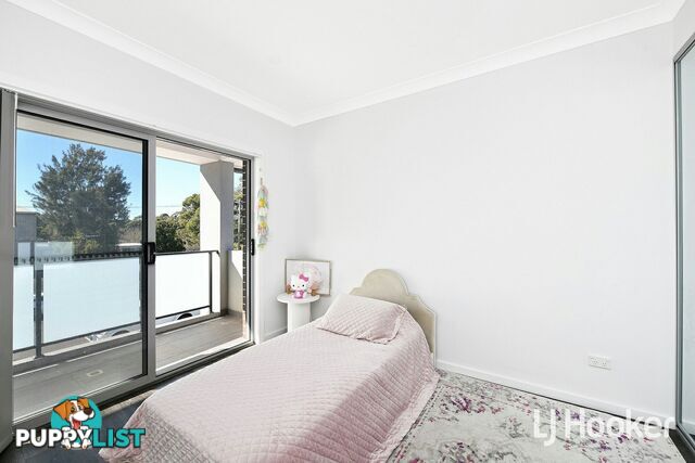 18 & 18A Bennett St BASS HILL NSW 2197