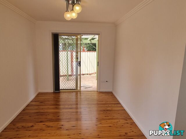 8 Willow Place BASS HILL NSW 2197