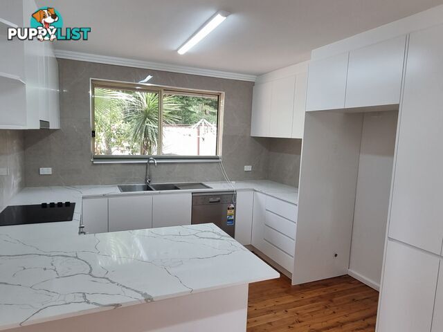 8 Willow Place BASS HILL NSW 2197