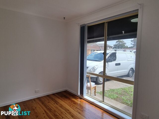 8 Willow Place BASS HILL NSW 2197
