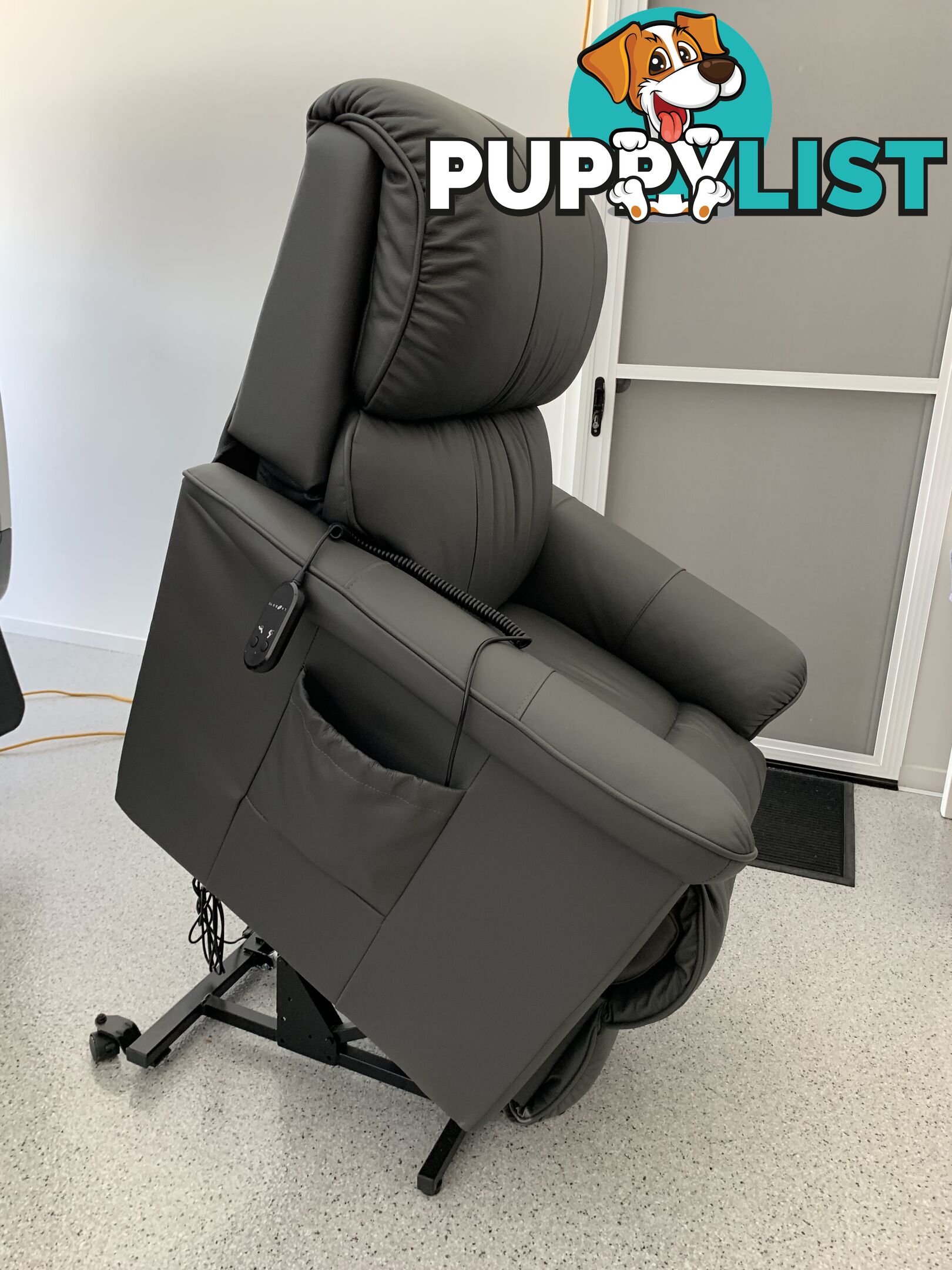 La-Z-Boy Stanley Power Lift Leather Chair