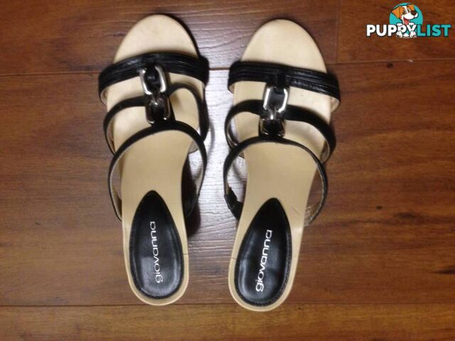 Giovanna Wedges. Black. Leather Upper. Black. Size 7.