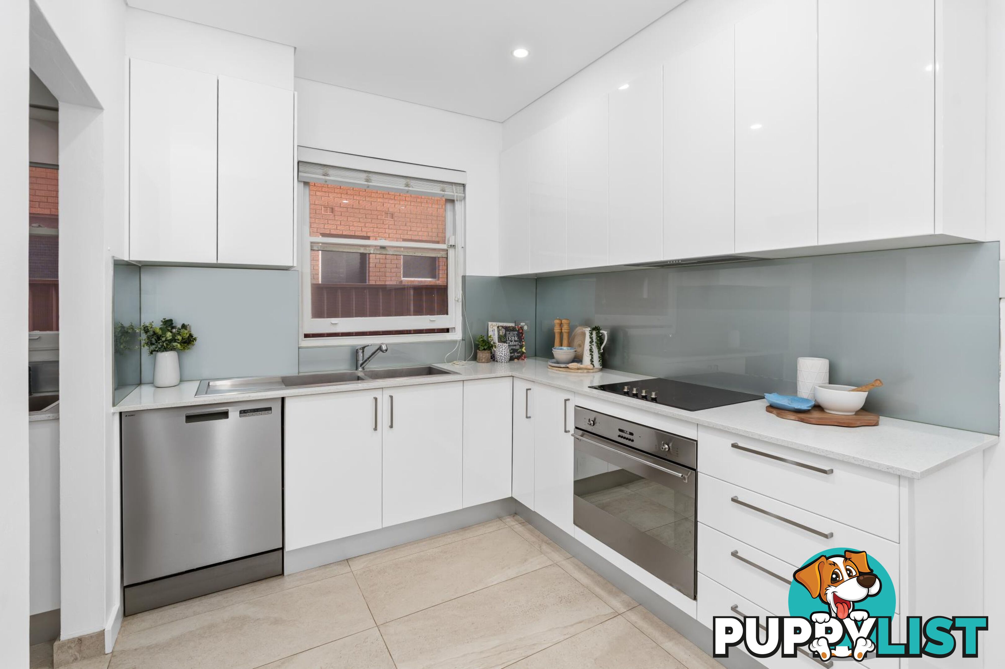 2/168-170 Chuter Avenue SANS SOUCI NSW 2219