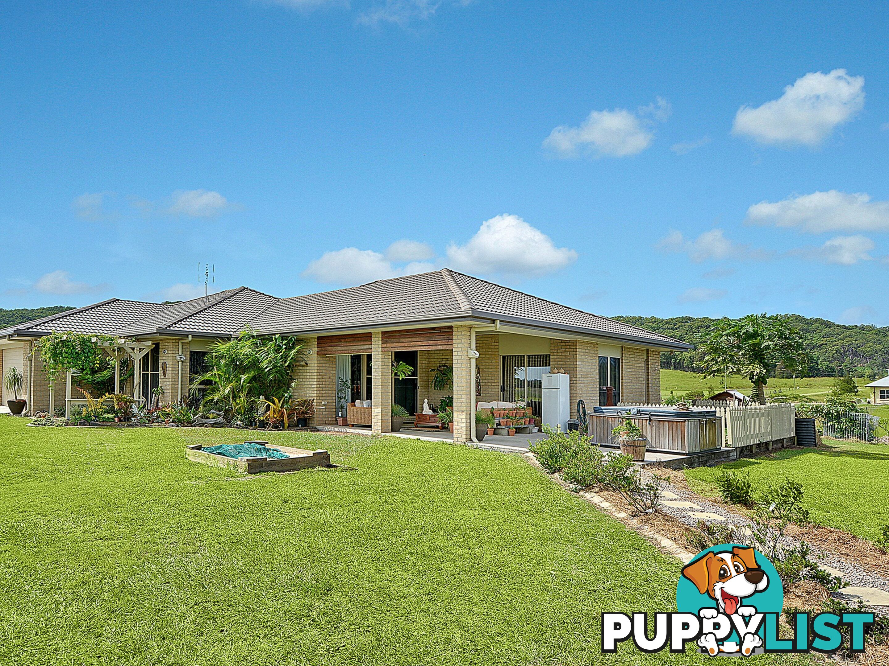 33 Rickard Road YANDINA CREEK QLD 4561