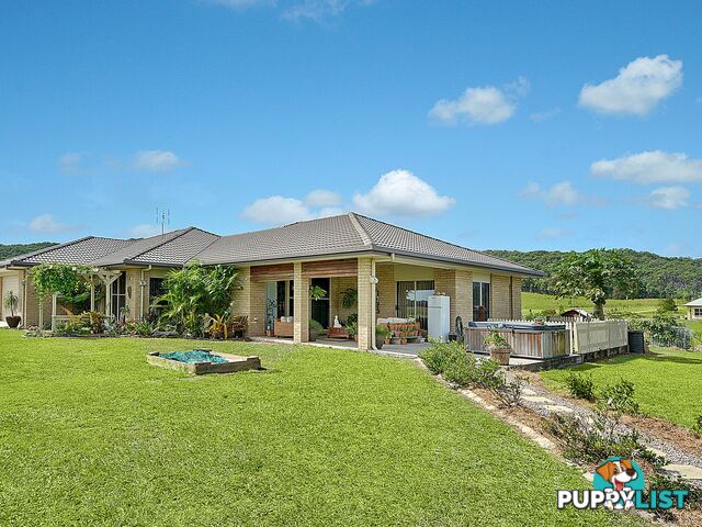 33 Rickard Road YANDINA CREEK QLD 4561