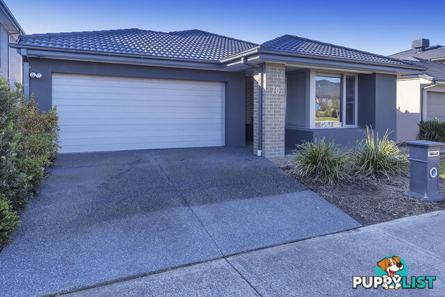 70 Karawarra Circuit Cranbourne North VIC 3977