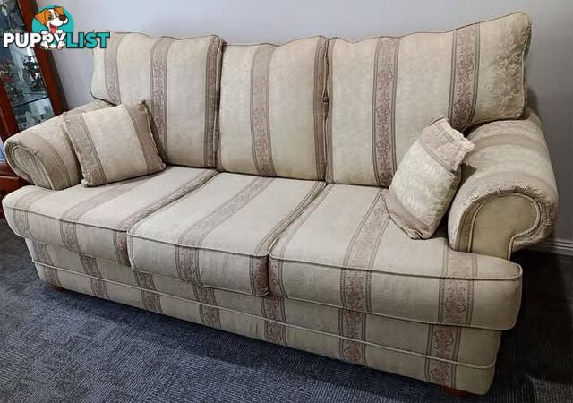 Lounge Suite (3 Seater)