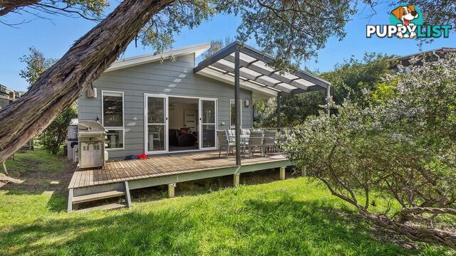 17 Beach Pde SANDY POINT VIC 3959