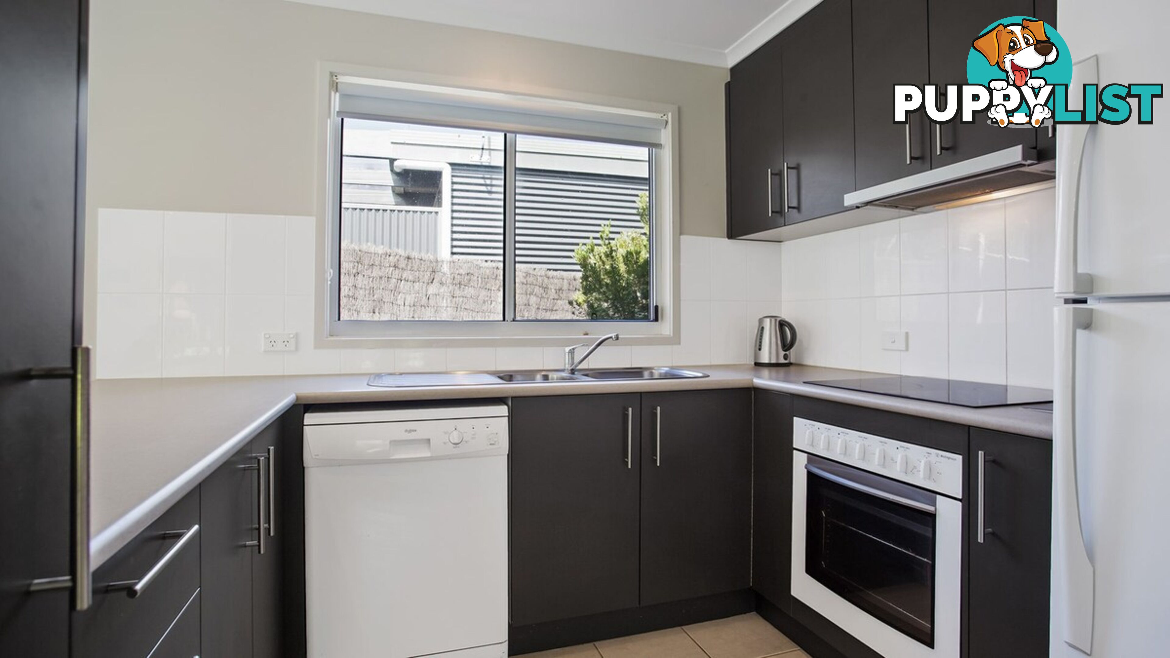 17 Beach Pde SANDY POINT VIC 3959