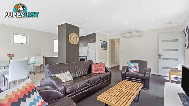 17 Beach Pde SANDY POINT VIC 3959